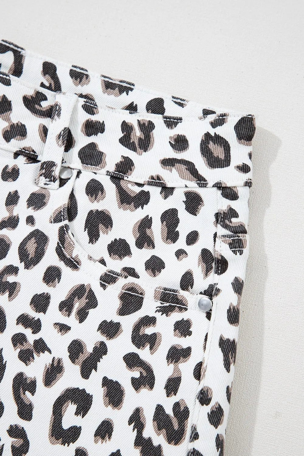 Leopard Frayed Hem Denim Shorts – Leopard for Shopify Collective (9 view)