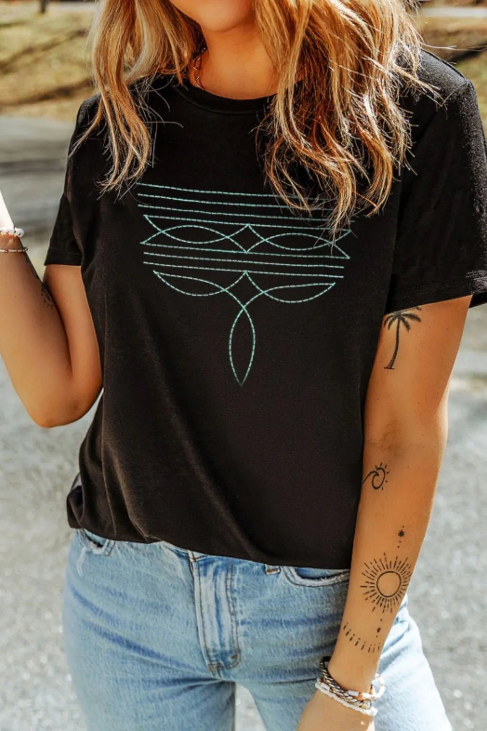 Embroidered Round Neck Short Sleeve T-Shirt – Black for Shopify Collective (4 view)