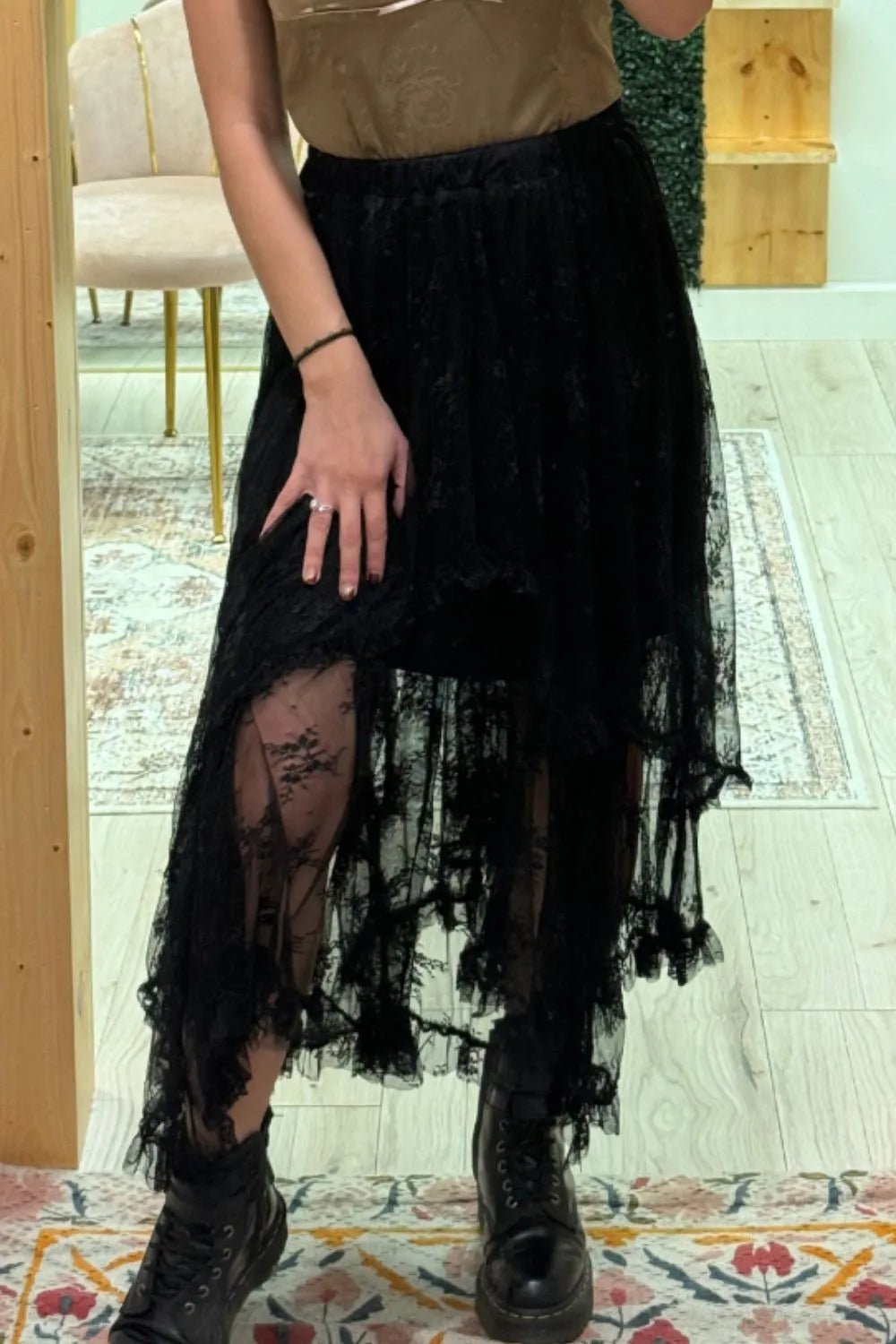 Elastic Waist Asymmetrical Lace Skirt – Black for Shopify Collective (4 view)