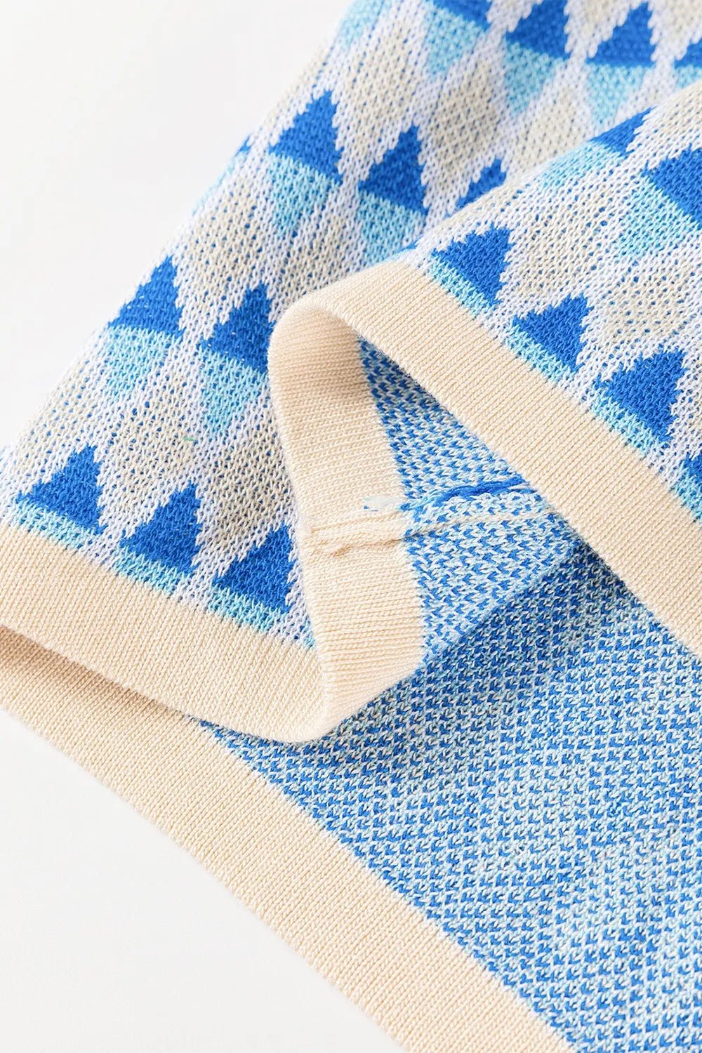Stripe Geometric Print Round Neck Slim Fit Sweater Vest – Light Blue for Shopify Collective (12 view)