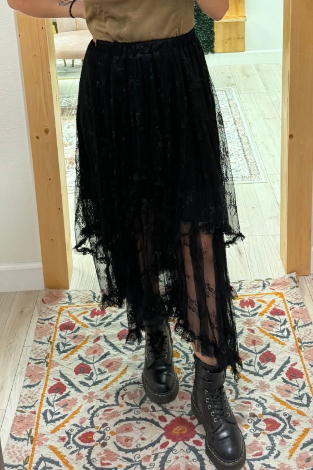Elastic Waist Asymmetrical Lace Skirt – Black for Shopify Collective (5 view)