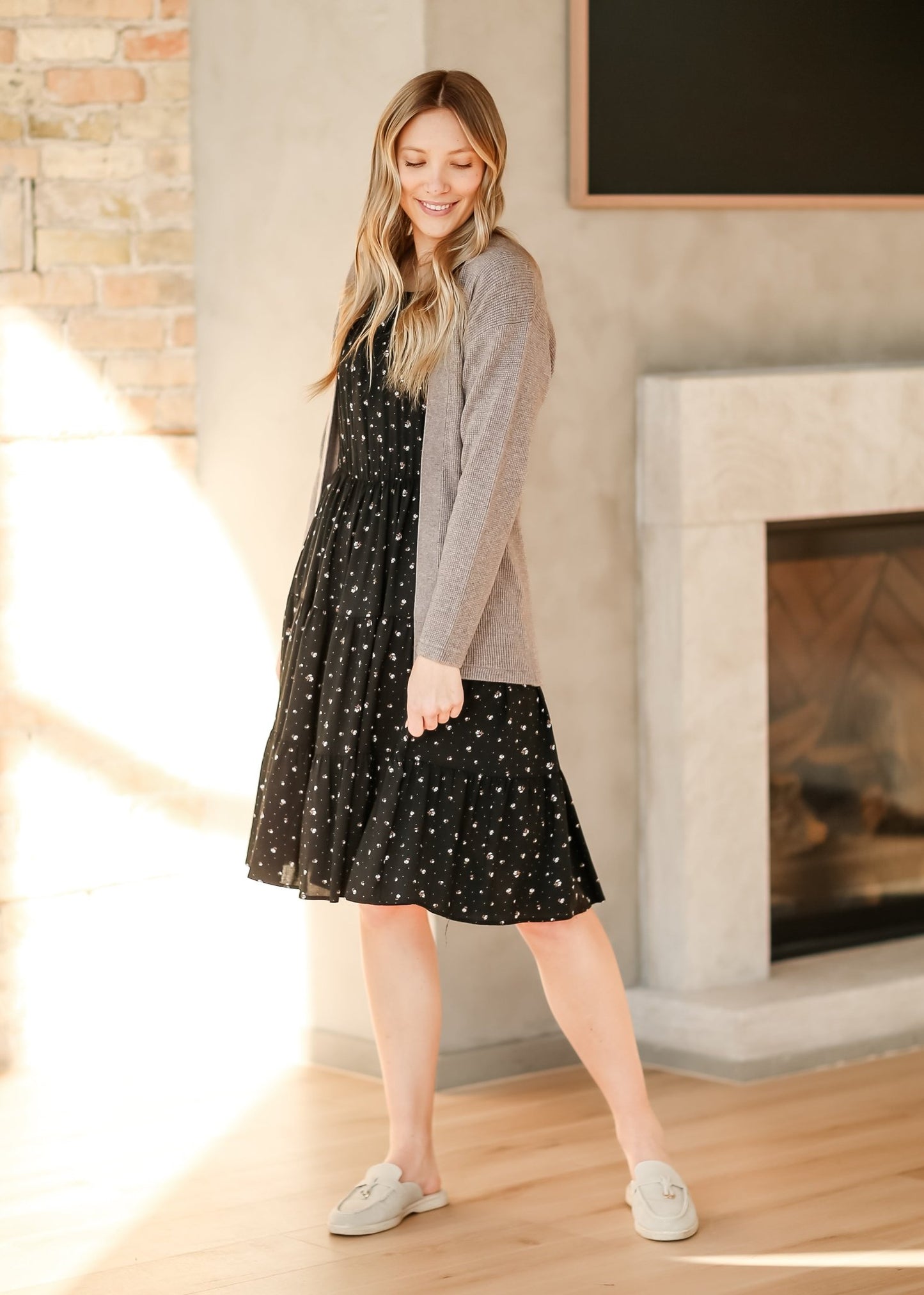 Jenna Floral Knit Short Sleeve Tiered Midi Dress – XS IC Dresses for glow - up collection (4 view)