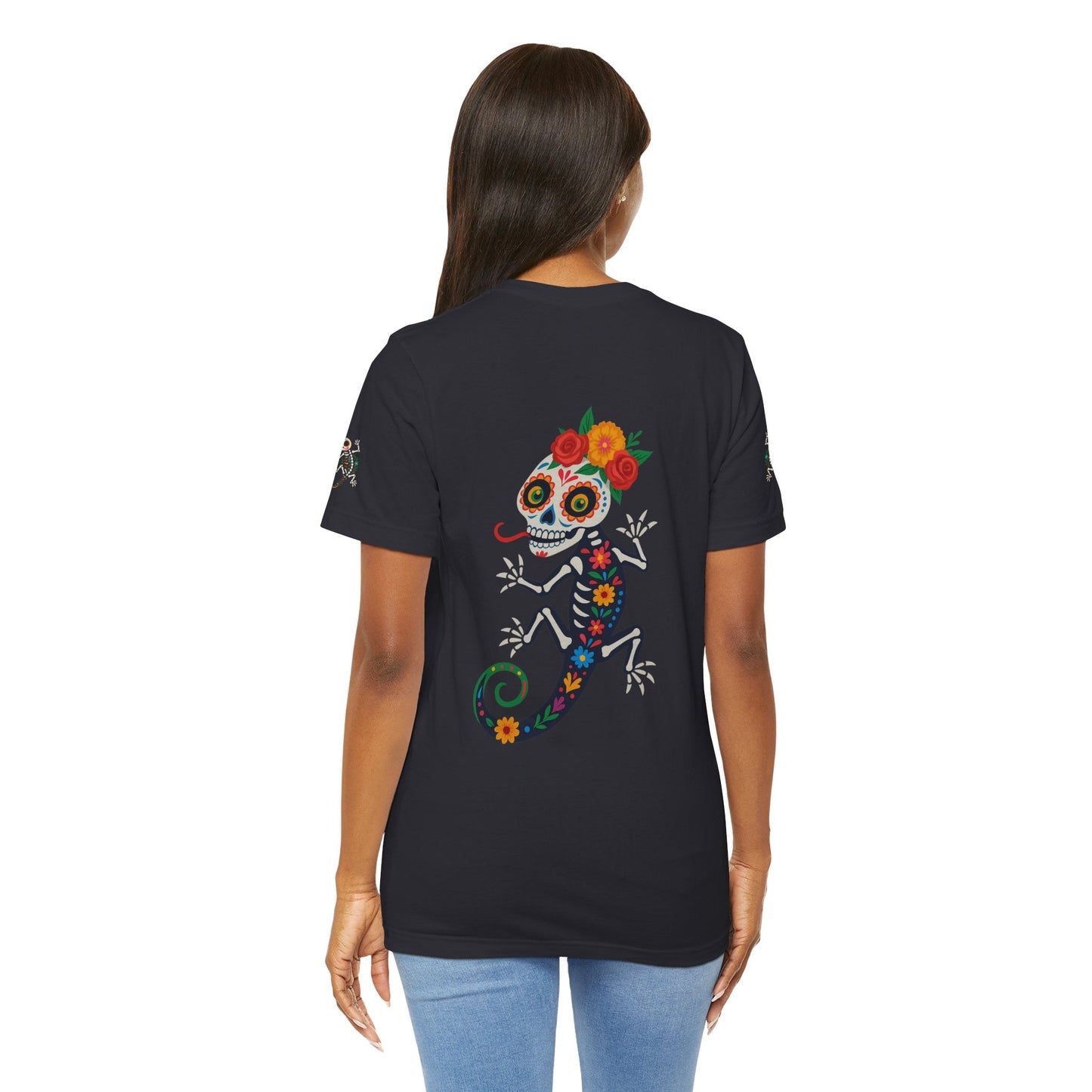 La Lagartija Viva – Sugar Skull Lizard Tee with Day of the Dead Vibes | Unisex Halloween Shirt – Dark Grey T-Shirt for artsy apparel (19 view)