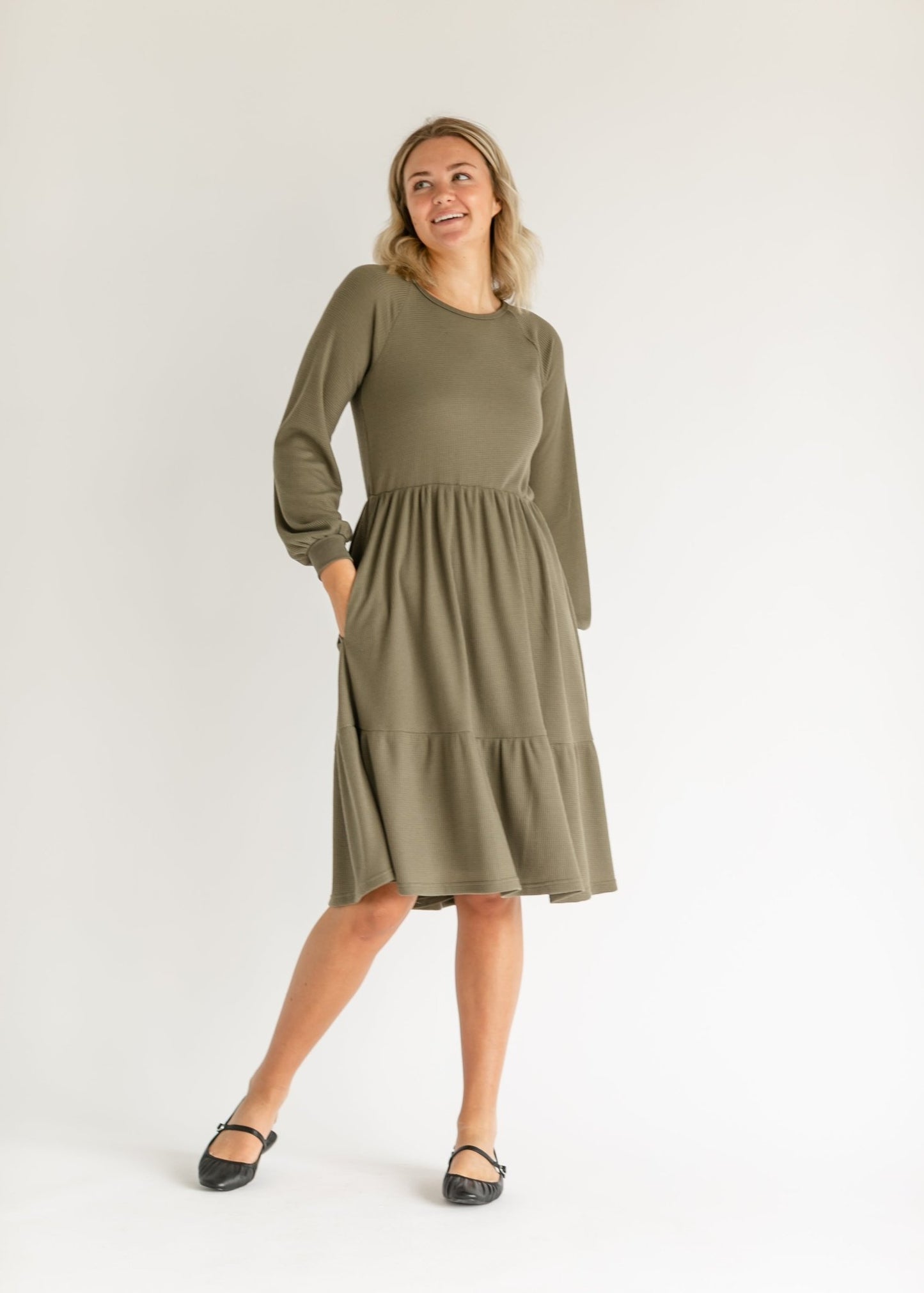 Luna Tiered Midi Dress – XS IC Dresses for glow - up collection (2 view)