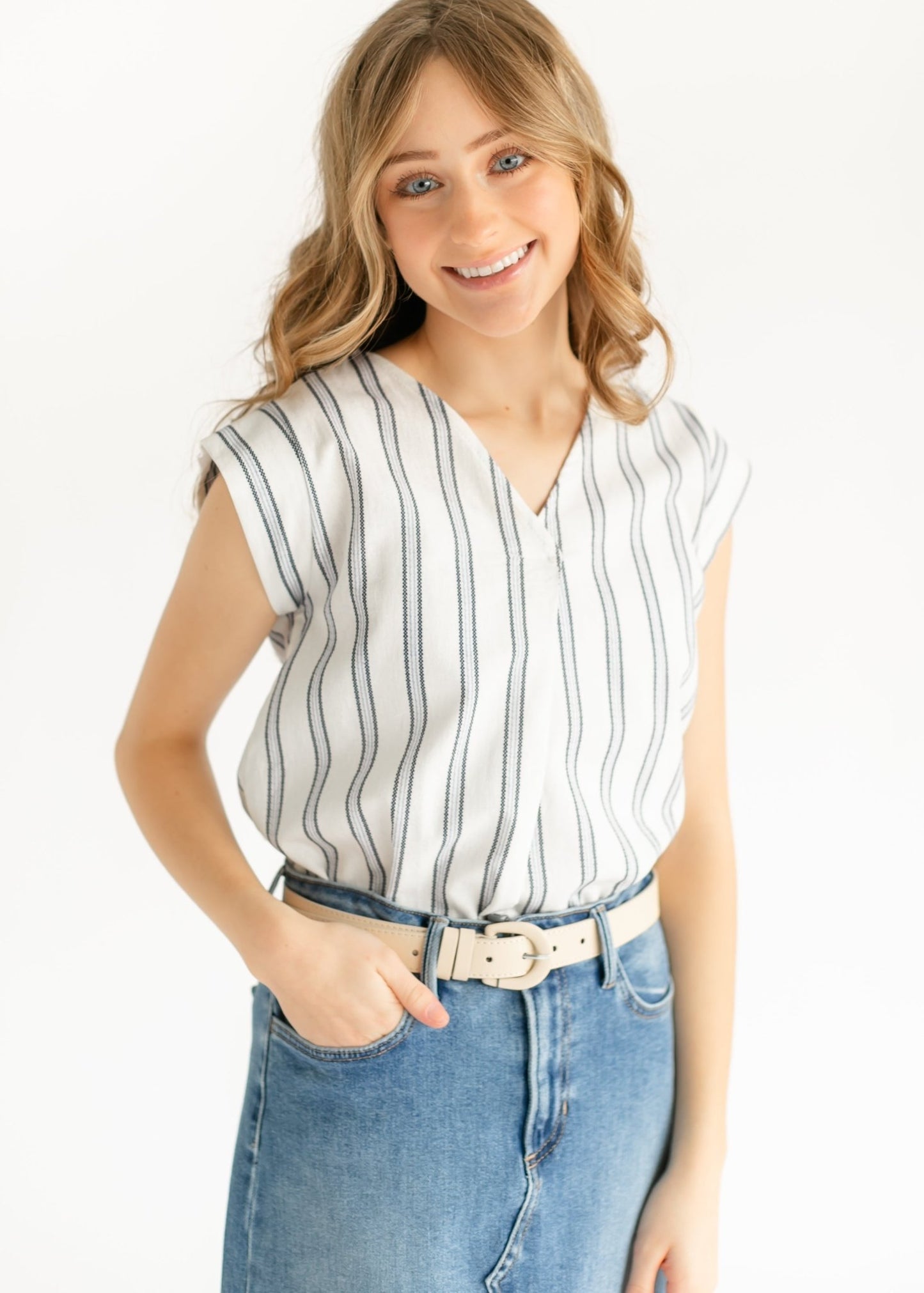 Madison Striped V - neck Short Sleeve Flowy Top – XS IC Tops for glow - up collection (4 view)