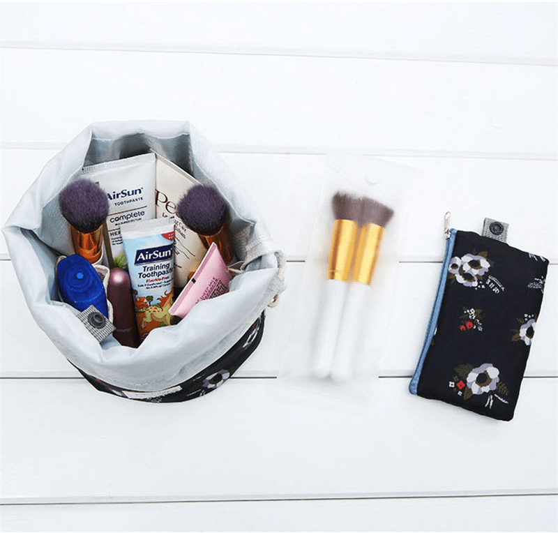 Portable Cosmetic Bags – Blue Arrow Bags for glow - up collection (1 view)