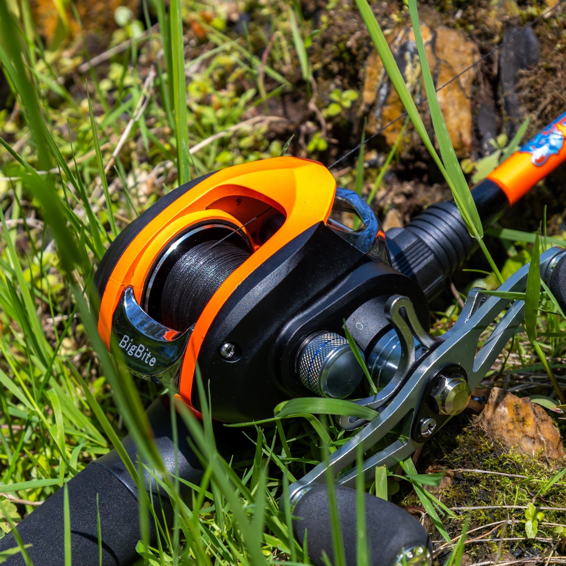 Reaction Tackle Fishing Rod and Baitcasting Reel Combo - Big Bite - NEW – BigBite - Medium/Heavy Action - Baitcasting for Combos (3 view)