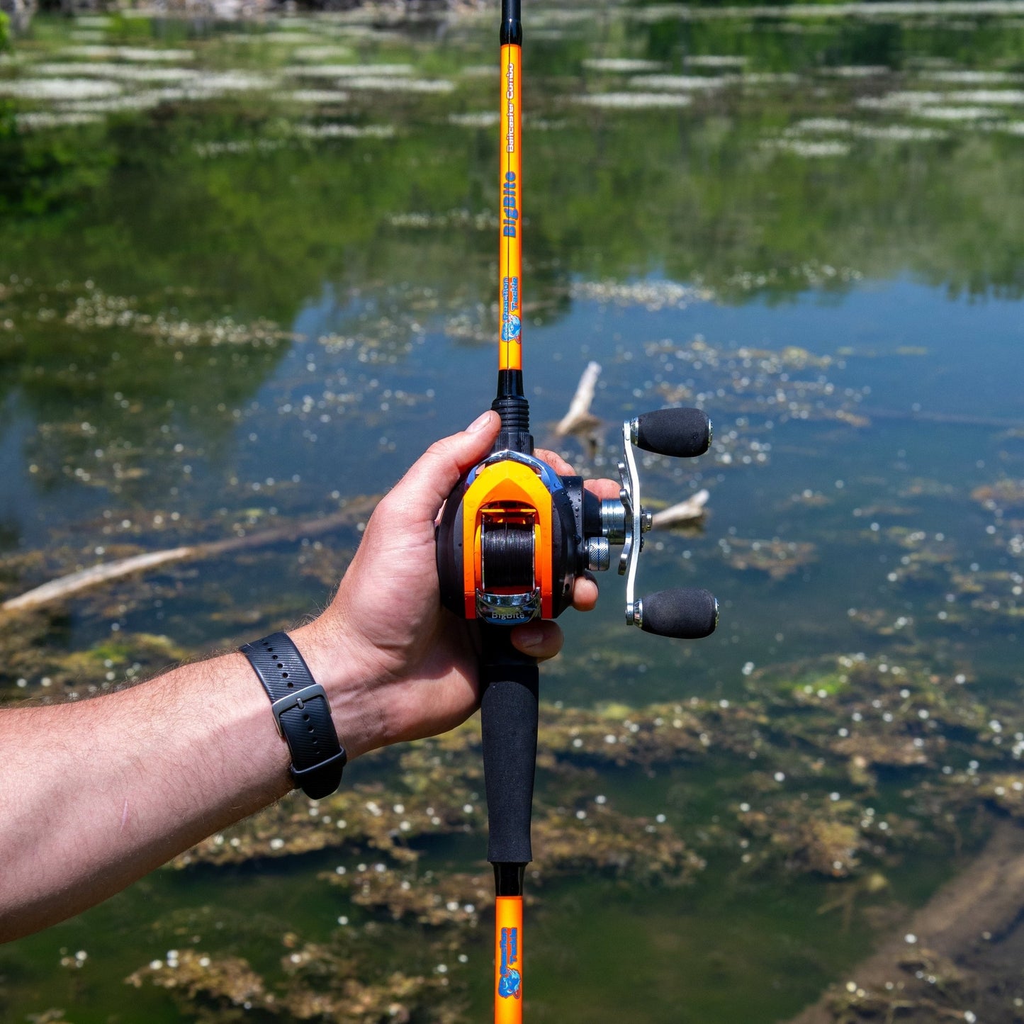 Reaction Tackle Fishing Rod and Baitcasting Reel Combo - Big Bite - NEW – BigBite - Medium/Heavy Action - Baitcasting for Combos (2 view)