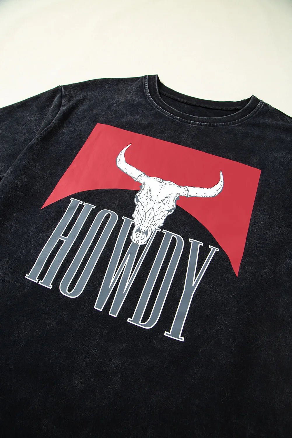 Western HOWDY Steer Head Print Side Slits Loose Fit T Shirt – Black for Shopify Collective (6 view)
