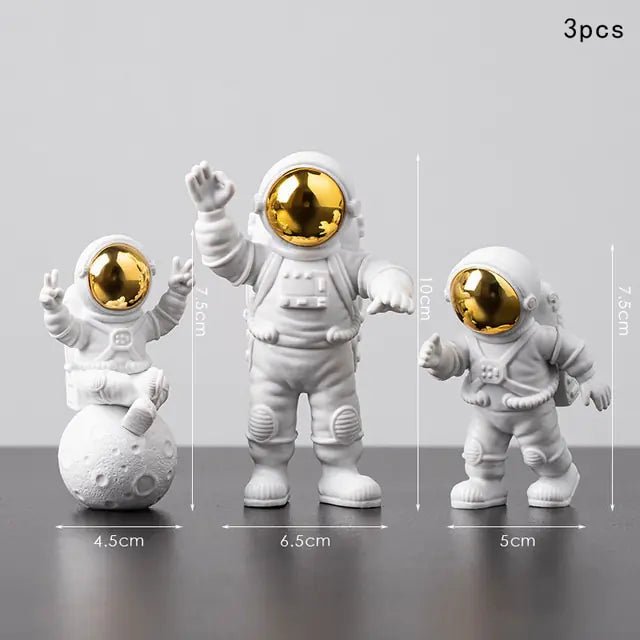 Astronaut - And - Moon - Home - Decor - Set | Shop Sbrtn Homes – Astronaut Silver for decor (11 view)