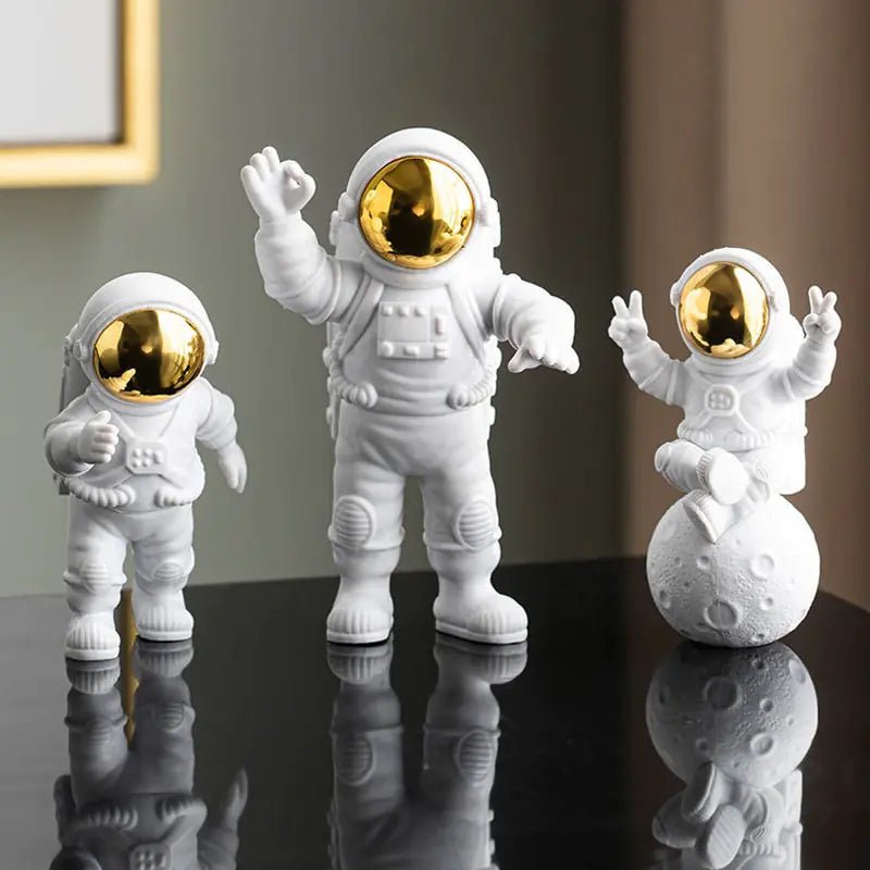 Astronaut - And - Moon - Home - Decor - Set | Shop Sbrtn Homes – Astronaut Silver for decor (13 view)