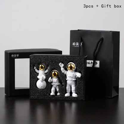 Astronaut - And - Moon - Home - Decor - Set | Shop Sbrtn Homes – Astronaut Silver for decor (25 view)