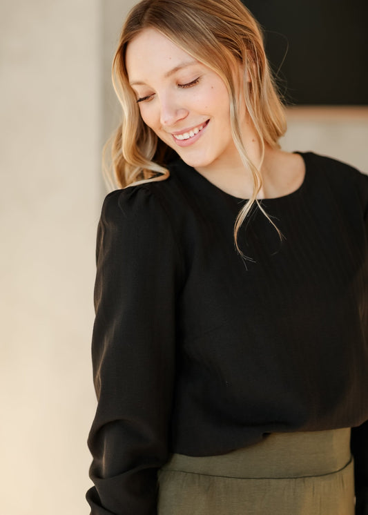 Blake Cinched Sleeve Blouse – XS IC Tops for glowup (1 view)