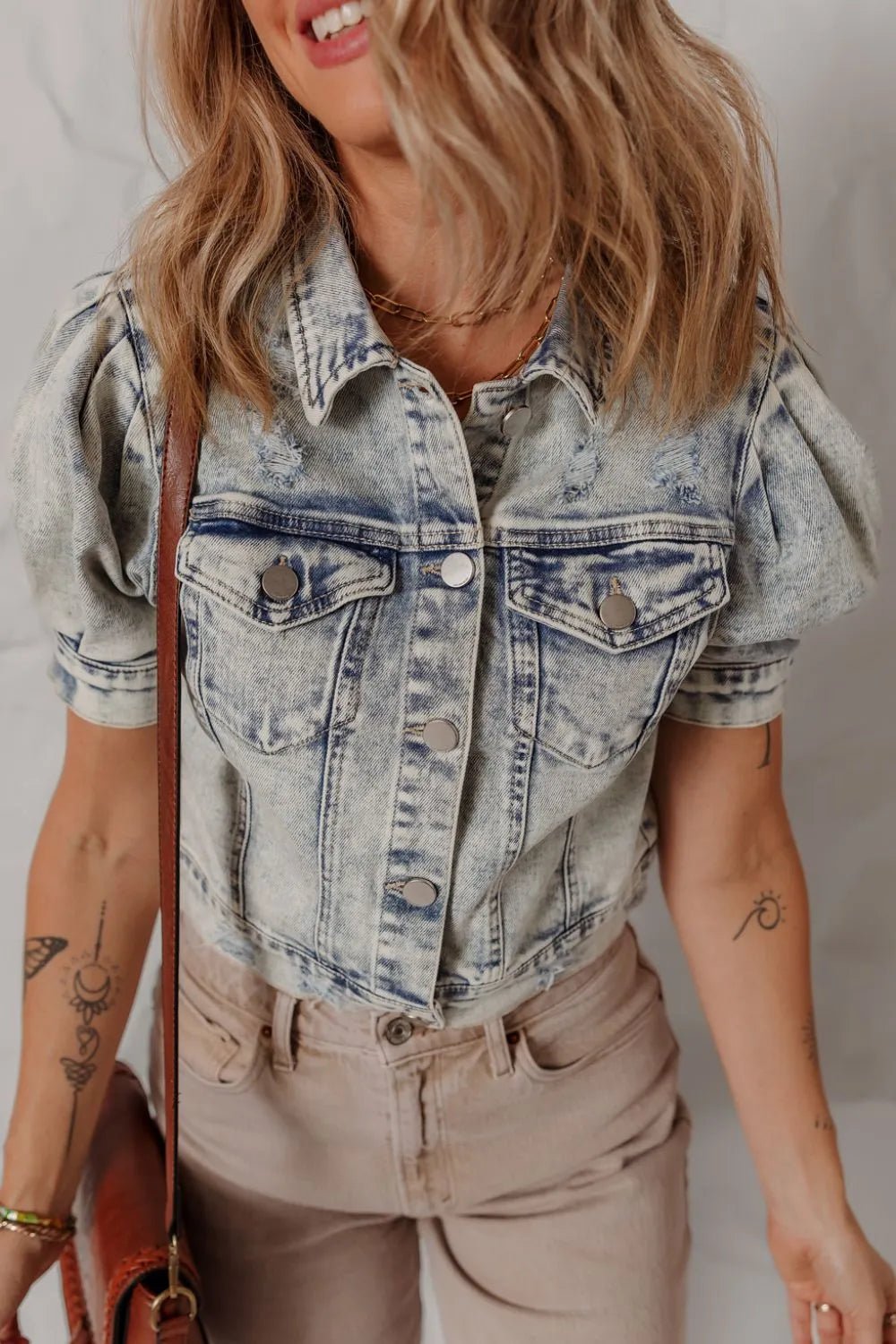 Wash Buttoned Chest Pocket Puff Sleeve Denim Jacket – Medium for Shopify Collective (6 view)