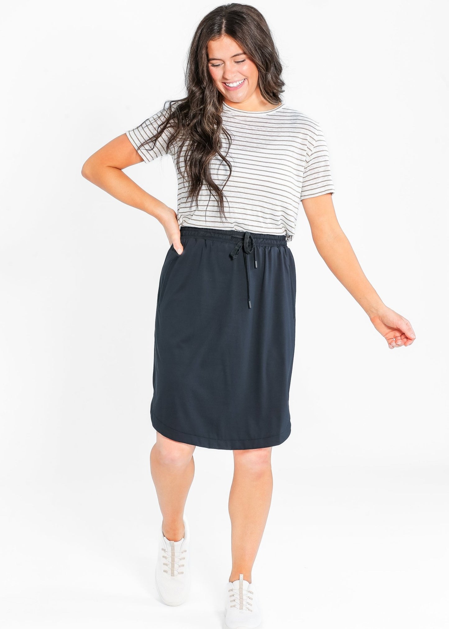 Essential Linen Short Sleeve Tee – Charcoal/White Stripe IC Tops for glow - up collection (3 view)