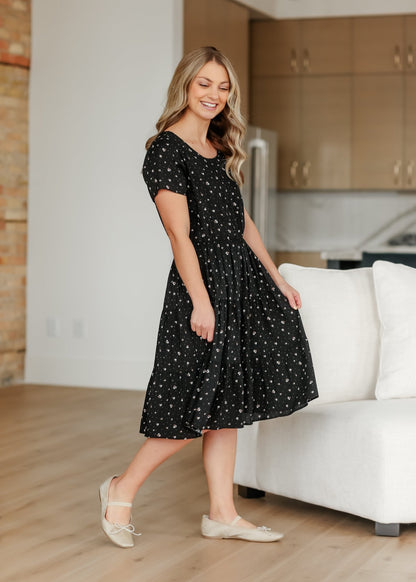 Jenna Floral Knit Short Sleeve Tiered Midi Dress – XS IC Dresses for glow - up collection (7 view)
