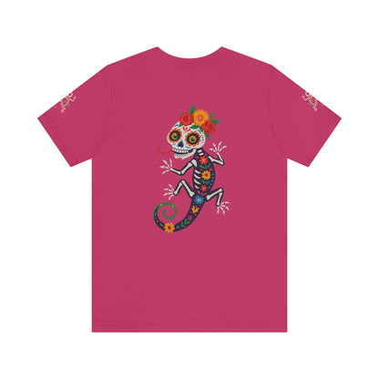 La Lagartija Viva – Sugar Skull Lizard Tee with Day of the Dead Vibes | Unisex Halloween Shirt – Oxblood Black T-Shirt for artsy apparel (66 view)