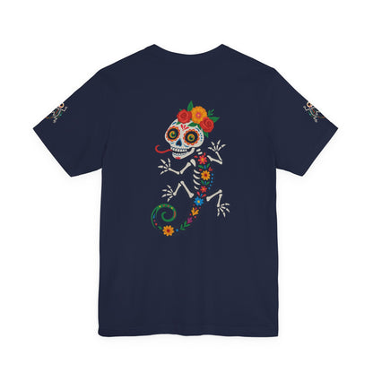 La Lagartija Viva – Sugar Skull Lizard Tee with Day of the Dead Vibes | Unisex Halloween Shirt – Navy T-Shirt for artsy apparel (53 view)