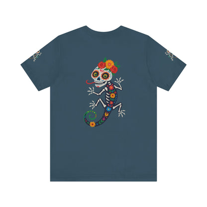 La Lagartija Viva – Sugar Skull Lizard Tee with Day of the Dead Vibes | Unisex Halloween Shirt – Deep Teal T-Shirt for artsy apparel (44 view)