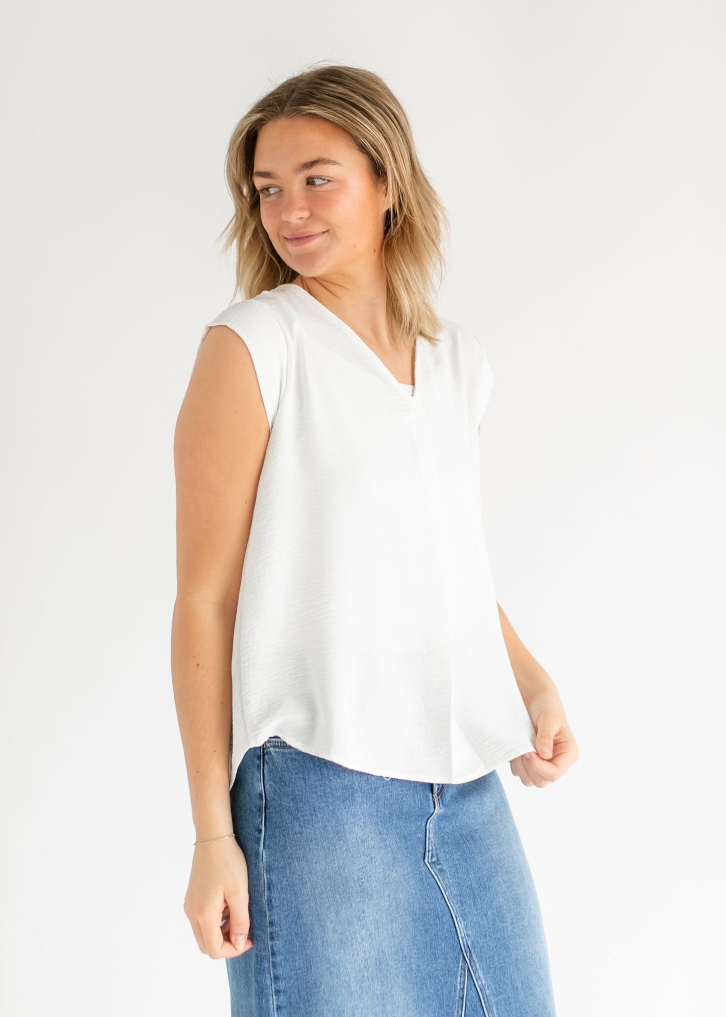 Madison V - neck Short Sleeve Flowy Top – XS IC Tops for glow - up collection (6 view)