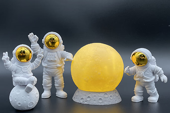 Astronaut - And - Moon - Home - Decor - Set | Shop Sbrtn Homes – 3 Astronauts with moon Yellow for decor (30 view)